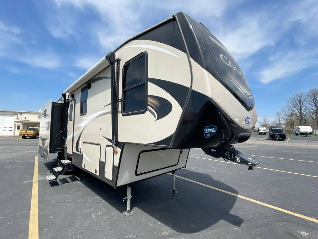 RV 1
